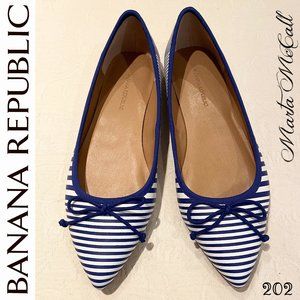 BANANA REPUBLIC NWOT Blue & White Striped Ballet Flat size 8